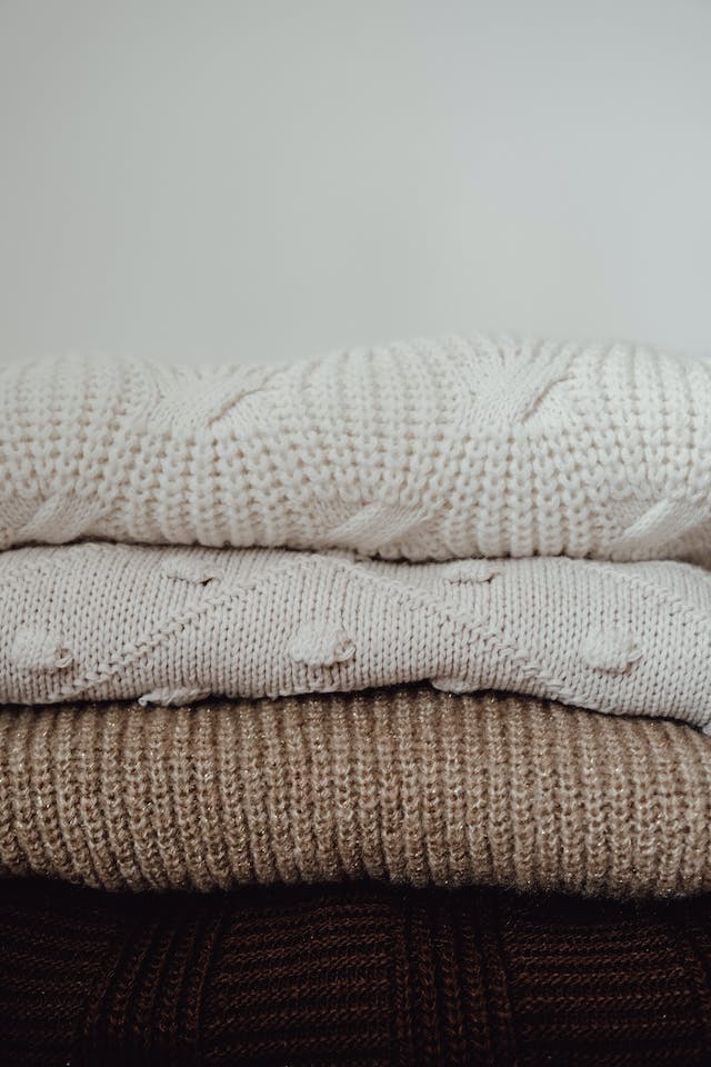 Quali sono le differenze tra pullover, maglia e maglione? - Lanaioli Maglieria Filiera Corta Sostenibile & Filati Naturali