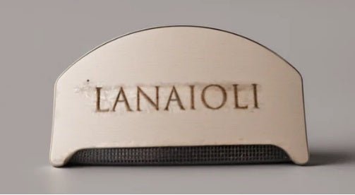 Quando i Maglioni Fanno i Pallini: Cause, Prevenzione e Soluzioni - Lanaioli Maglieria Filiera Corta Sostenibile & Filati Naturali