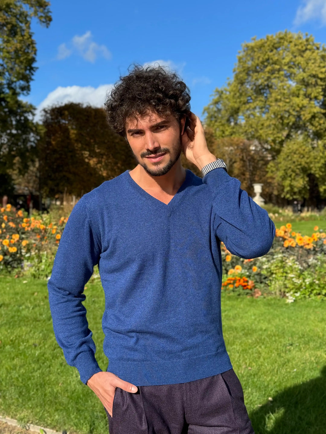 Maglia uomo scollo v on sale