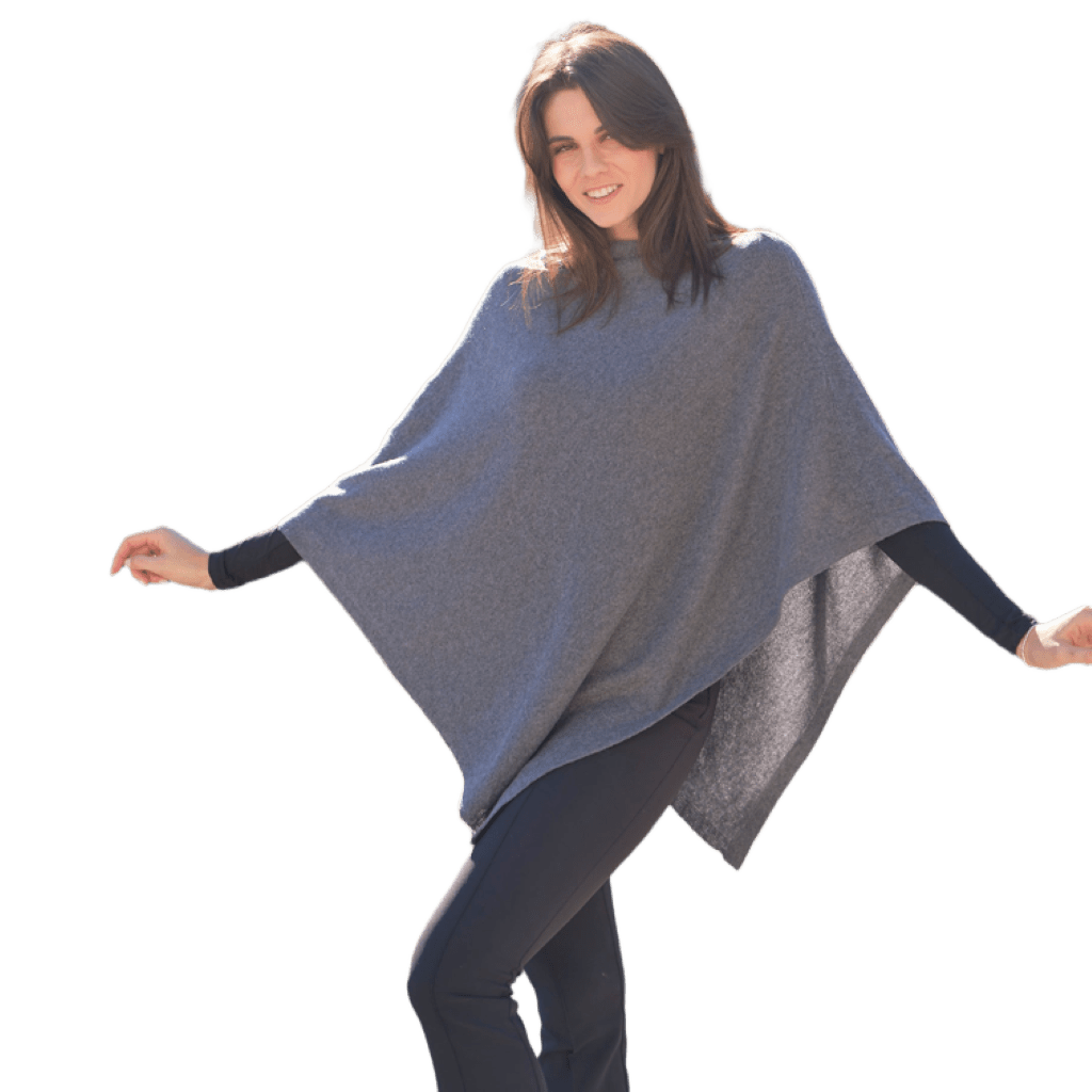 Mantella asimmetrica donna in lana merino extrafine cashmere e seta - Lanaioli Maglieria Filiera Corta Sostenibile & Filati Naturali