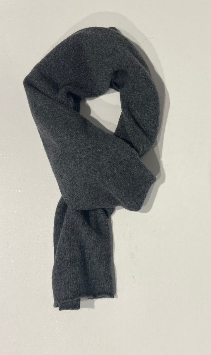 Women's shaved regenerated cashmere scarf